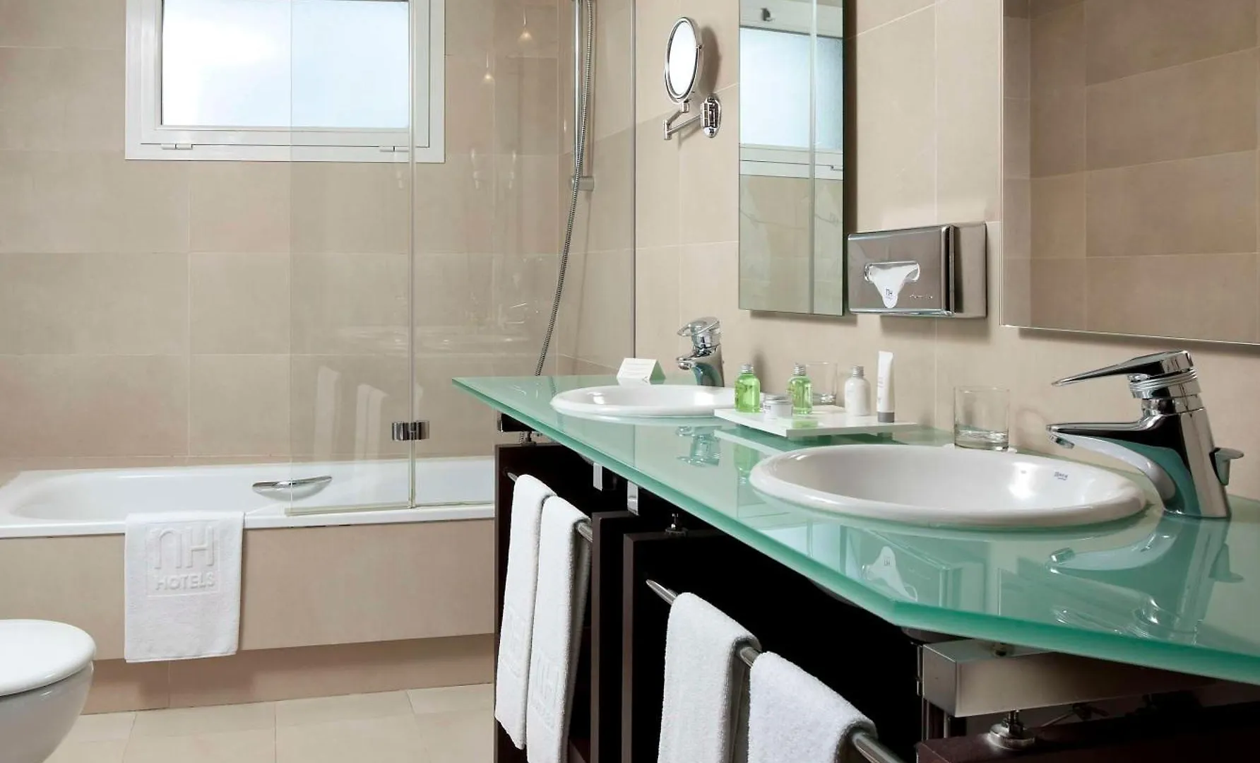Nh Canciller Ayala Vitoria Hotel